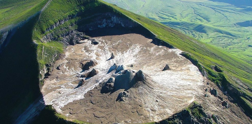 Mount_Oldonyo_Lengai_12